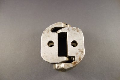 702245-BE