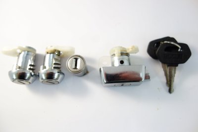 Låssats